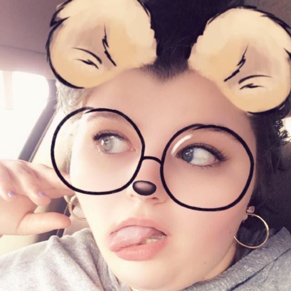 Meet your Posher, Stephanie